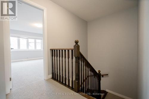 4064 Maitland Street, Lincoln, ON - Indoor Photo Showing Other Room