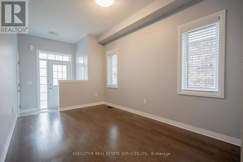 4064 Maitland Street, Lincoln, ON - Indoor Photo Showing Other Room