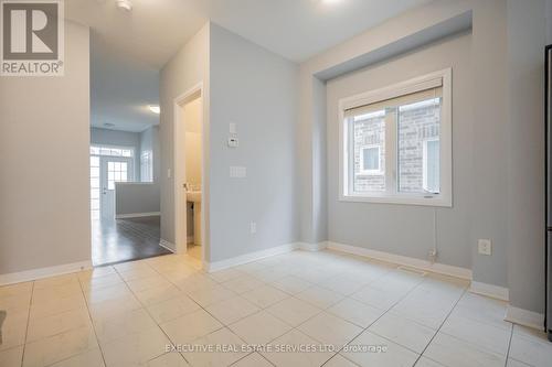 4064 Maitland Street, Lincoln, ON - Indoor Photo Showing Other Room