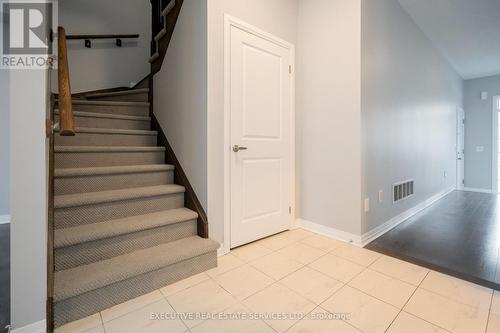 4064 Maitland Street, Lincoln, ON - Indoor Photo Showing Other Room