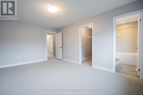 4064 Maitland Street, Lincoln, ON - Indoor Photo Showing Other Room