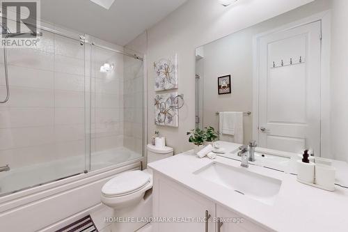 25 Hesperus Road, Vaughan, ON - Indoor Photo Showing Bathroom