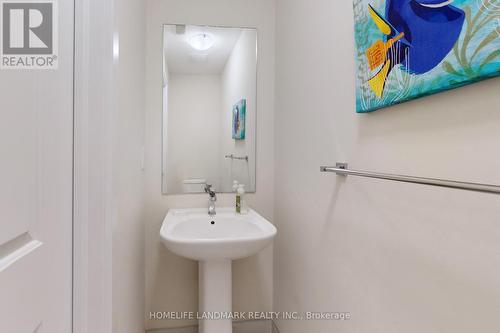 25 Hesperus Road, Vaughan, ON - Indoor Photo Showing Bathroom