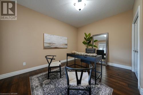 24 - 247 Munnoch Blvd., Woodstock (Woodstock - North), ON - Indoor Photo Showing Dining Room