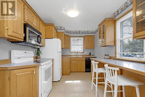 9 Dundas Street E, Erin, ON - Indoor Photo Showing Kitchen