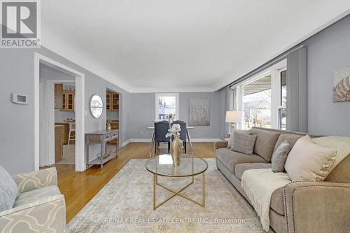 9 Dundas Street E, Erin, ON - Indoor Photo Showing Living Room