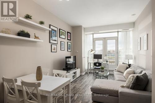 307 - 797 Don Mills Road, Toronto, ON - Indoor Photo Showing Living Room