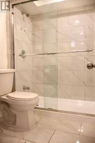 6 Holmstead Court, Brampton, ON - Indoor Photo Showing Bathroom