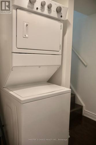 6 Holmstead Court, Brampton, ON - Indoor Photo Showing Laundry Room