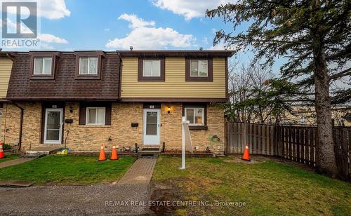 47 - 45 Hansen Road N, Brampton, ON - Outdoor