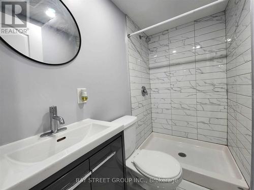 Lower - 366 East 23Rd Street, Hamilton, ON - Indoor Photo Showing Bathroom