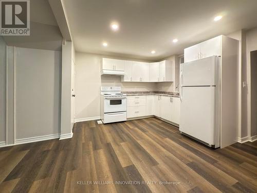 B - 1202 King Street E, Cambridge, ON - Indoor Photo Showing Kitchen