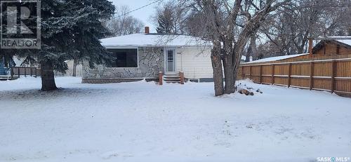 806 Prospect Avenue, Oxbow, SK - Outdoor