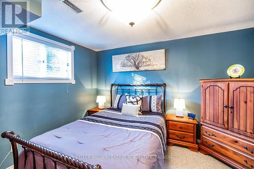 60 Champine Square, Clarington (Bowmanville), ON - Indoor Photo Showing Bedroom