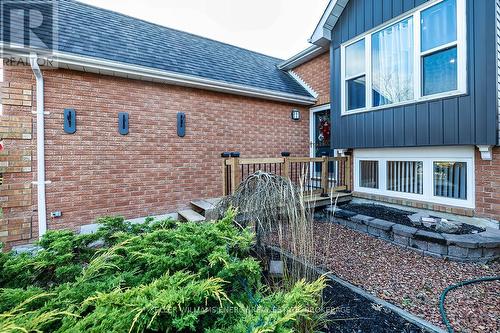 60 Champine Square, Clarington (Bowmanville), ON - Outdoor With Exterior