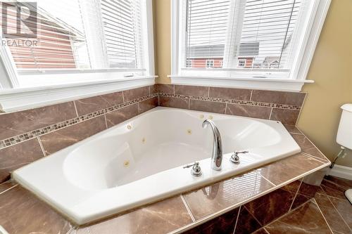 70 Petite Forte Drive, St. John'S, NL - Indoor Photo Showing Bathroom