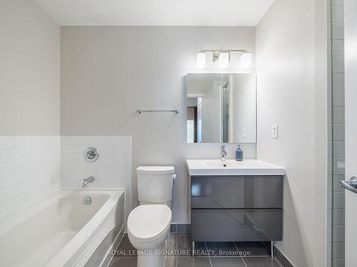 3401-33 Lombard St, Toronto, ON - Indoor Photo Showing Bathroom