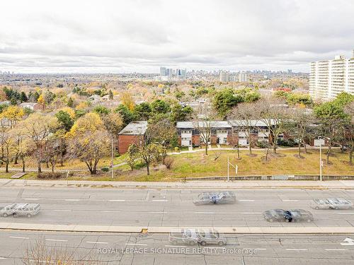 601-66 Forest Manor Rd W, Toronto, ON - Outdoor With View