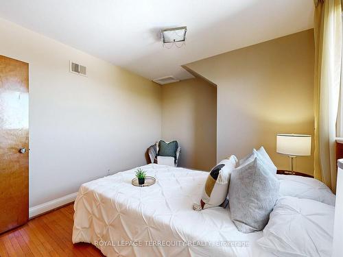 202 Rustic Rd, Toronto, ON - Indoor Photo Showing Bedroom