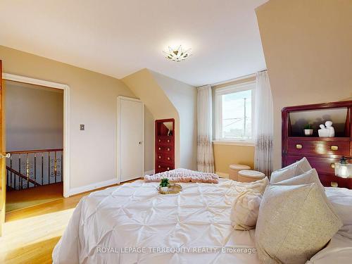 202 Rustic Rd, Toronto, ON - Indoor Photo Showing Bedroom