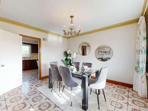 202 Rustic Rd, Toronto, ON - Indoor Photo Showing Dining Room