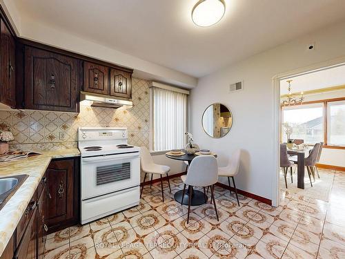 202 Rustic Rd, Toronto, ON - Indoor Photo Showing Kitchen