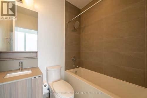 Ph02 - 950 Portage Parkway, Vaughan, ON - Indoor Photo Showing Bathroom