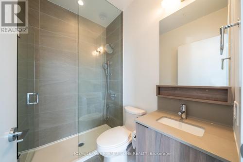 Ph02 - 950 Portage Parkway, Vaughan, ON - Indoor Photo Showing Bathroom