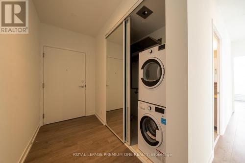 Ph02 - 950 Portage Parkway, Vaughan, ON - Indoor Photo Showing Laundry Room