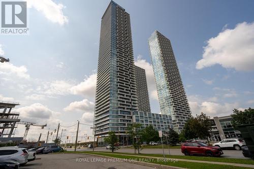 Ph02 - 950 Portage Parkway, Vaughan, ON - Outdoor With Facade