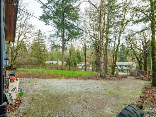 814 Ardmore Dr, North Saanich, BC 