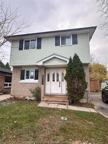 8217 Gregory Place, Windsor, ON 