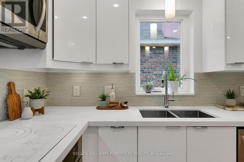 49 White Birch Road, Toronto, ON - Indoor Photo Showing Kitchen With Double Sink With Upgraded Kitchen