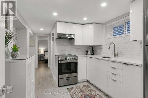 49 White Birch Road, Toronto, ON - Indoor Photo Showing Kitchen With Upgraded Kitchen