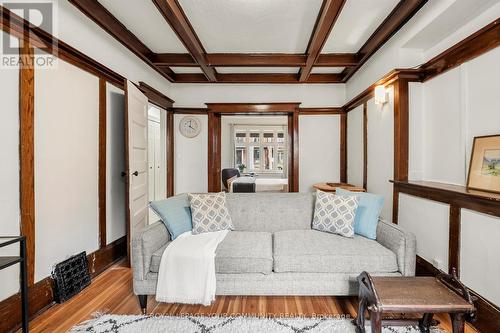 Gf - 30 Dorval Road, Toronto, ON - Indoor Photo Showing Living Room