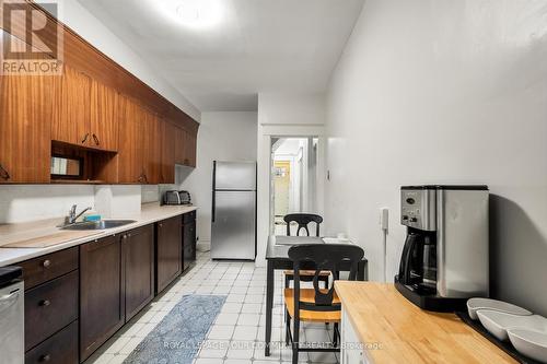 Gf - 30 Dorval Road, Toronto, ON - Indoor Photo Showing Kitchen