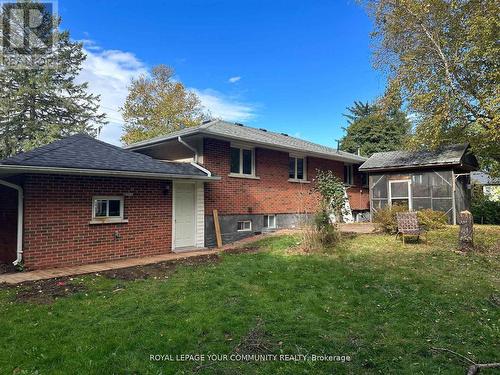 20015 Bathurst Street, East Gwillimbury, ON - Outdoor With Exterior