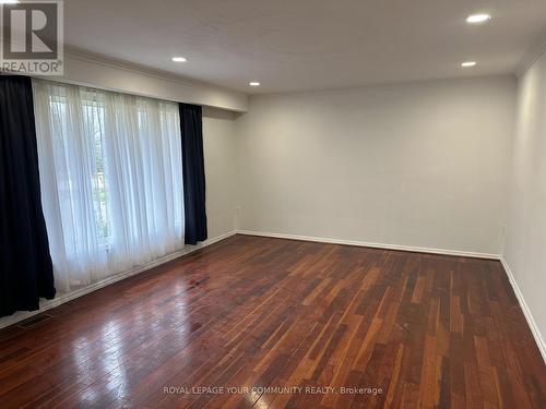 20015 Bathurst Street, East Gwillimbury, ON - Indoor Photo Showing Other Room