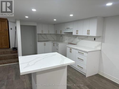 Bsmnt - 20015 Bathurst Street, East Gwillimbury, ON - Indoor Photo Showing Kitchen