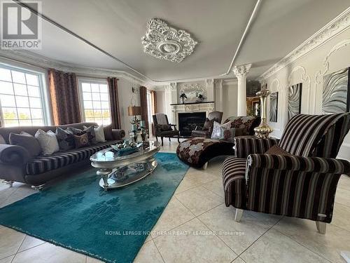 1180 Government Road S, Timmins (Mtj - Mountjoy Rural), ON - Indoor Photo Showing Living Room