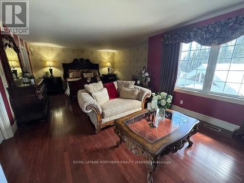 1180 Government Road S, Timmins (Mtj - Mountjoy Rural), ON - Indoor Photo Showing Living Room