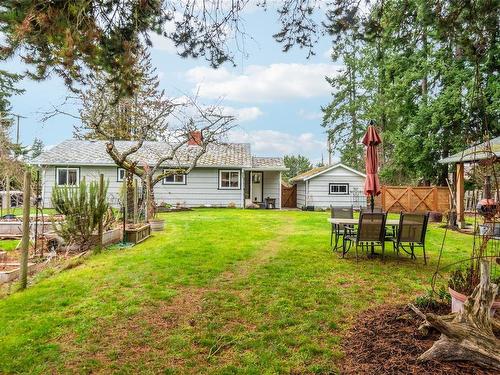 380 Hirst Ave West, Parksville, BC - Outdoor