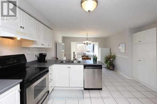 95 Vintage Gate, Brampton, ON - Indoor Photo Showing Kitchen With Double Sink