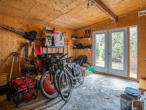 Shed - 109 Ch. De La Baie-De-L'Ours N., Saint-Donat, QC - Indoor Photo Showing Garage