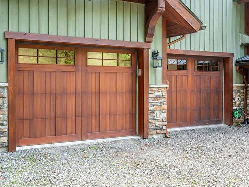 Garage - 75 Ch. Marc-Aurèle-Fortin, Mont-Tremblant, QC - Outdoor With Exterior