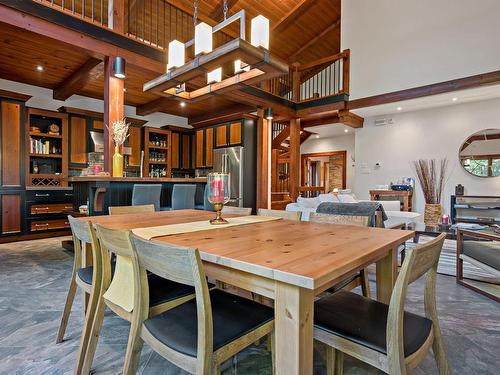 Salle Ã  manger - 75 Ch. Marc-Aurèle-Fortin, Mont-Tremblant, QC - Indoor Photo Showing Dining Room