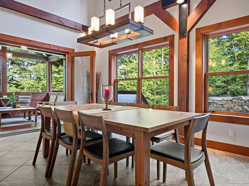 Salle Ã  manger - 75 Ch. Marc-Aurèle-Fortin, Mont-Tremblant, QC - Indoor Photo Showing Dining Room