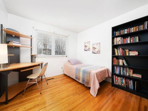 Chambre Ã Â coucher - 12760 Rue Monk, Montréal (Pierrefonds-Roxboro), QC - Indoor Photo Showing Bedroom