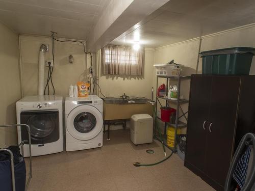 114 Amelia Street W, Thunder Bay, ON - Indoor Photo Showing Laundry Room