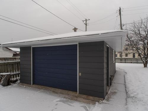 114 Amelia Street W, Thunder Bay, ON - Outdoor With Exterior